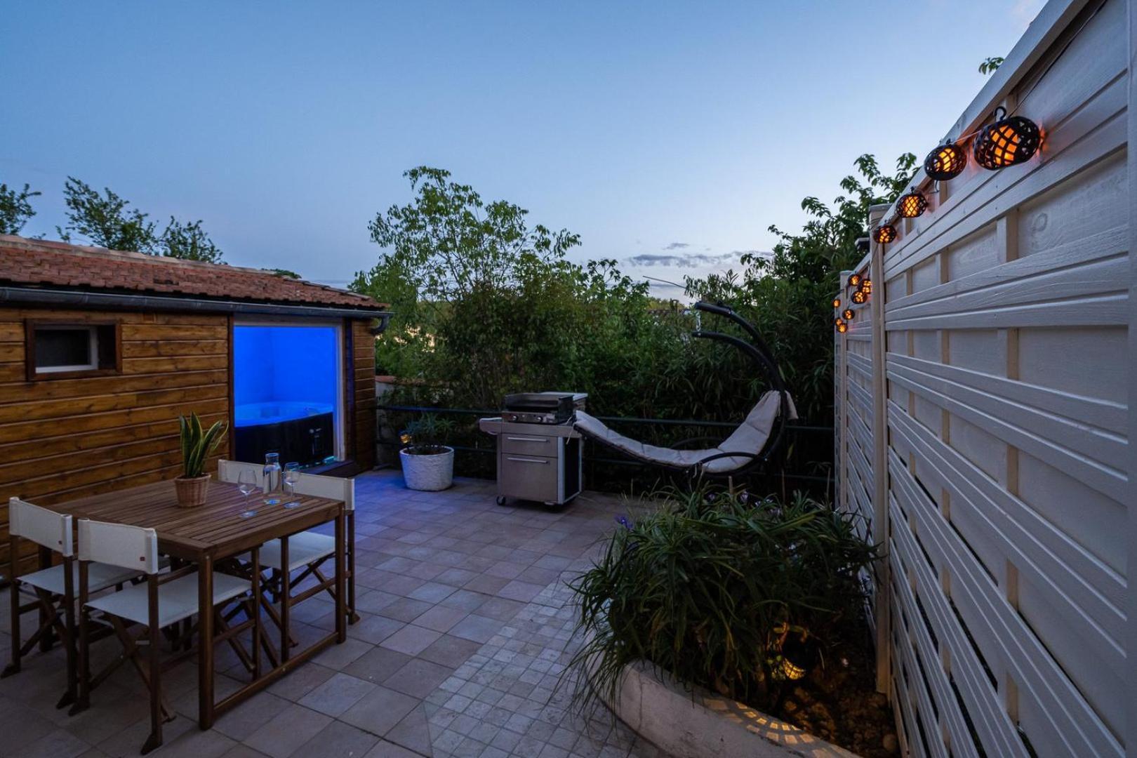 La Citadelle ~ Jacuzzi ~ Terrasse Carcassonne