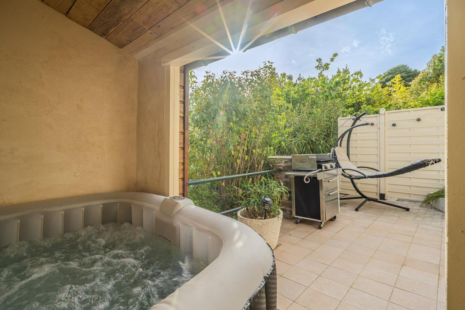 Apartment La Citadelle ~ Jacuzzi ~ Terrasse